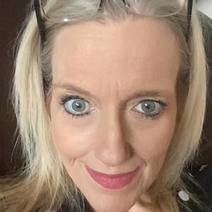 Meet your Posher, Lorrie